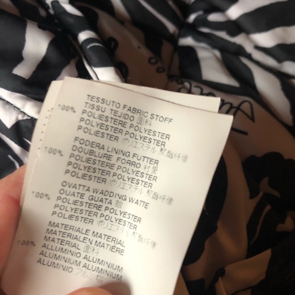 🛑SOLD🛑Just Cavalli Long Quilted Coat Chain - Picture 8 of 8